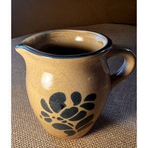 Vintage Pfaltzgraff Creamer Stoneware Folk Art Pattern 024 Blue and Tan USA
